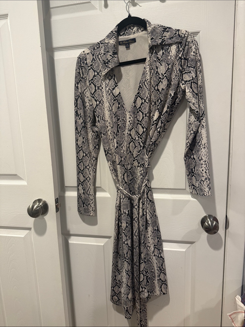 BROOKS BROTHERS Snake Print Wrap Dress - Gray & Black- like new
